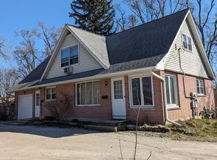 900 Grand Ave, Elgin, IL 60120