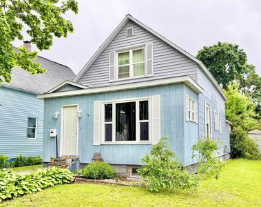 716 Minnesota Ave, Gladstone, MI, 49837