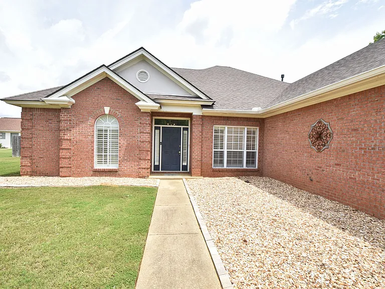 1691 Rambling Brook Ln — Photo 14