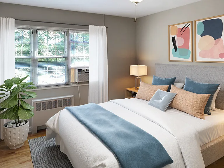 Apartment bedroom (virtually staged)