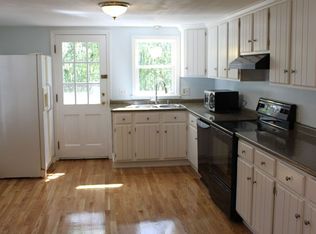 81 Proctor Ave, East Greenwich, RI 02818