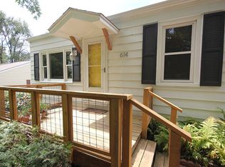 614 10th Ave, Coralville, IA 52241