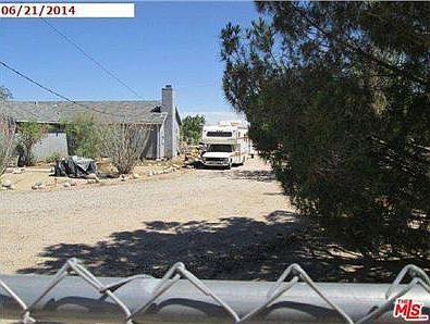 3rd image of 9505 E Avenue T10