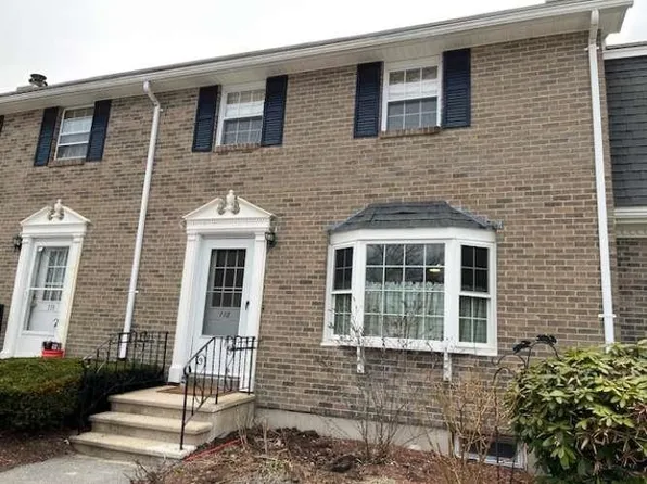 118 Fieldstone Drive, Londonderry, NH 03053