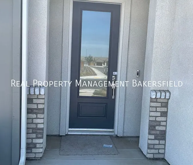 6617 Shaver Dr — Photo 4