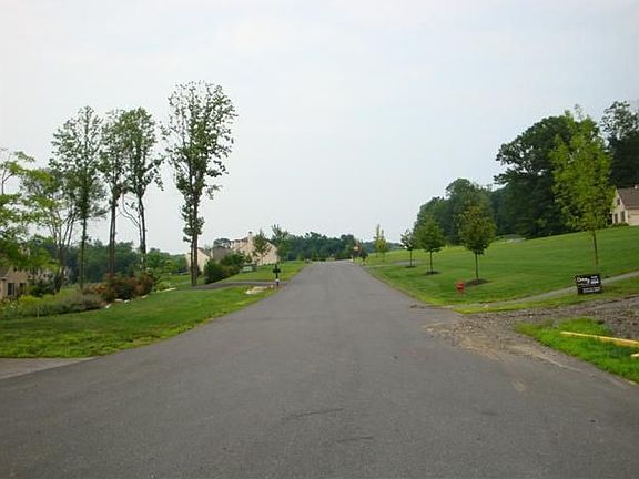 3rd image of 57 Bowman Ct