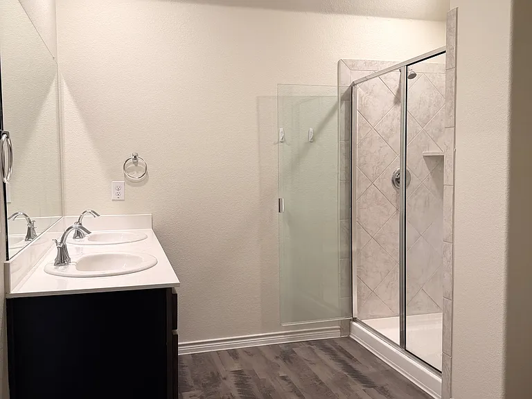 3413 Sabine Dr — Photo 20