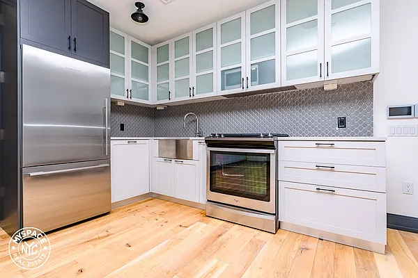 Rented by The KCI Group | media 60