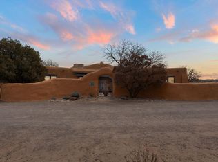 8008 Loma Larga Rd, Corrales, NM 87048