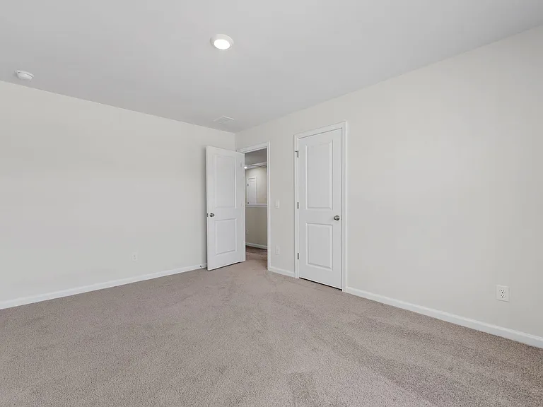 114 Haventree Ct — Photo 34