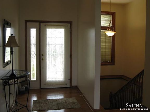 2nd image of 2483 Saint Andrews Ln