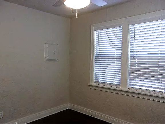 5th image of 1718 N Indiana Ave #1