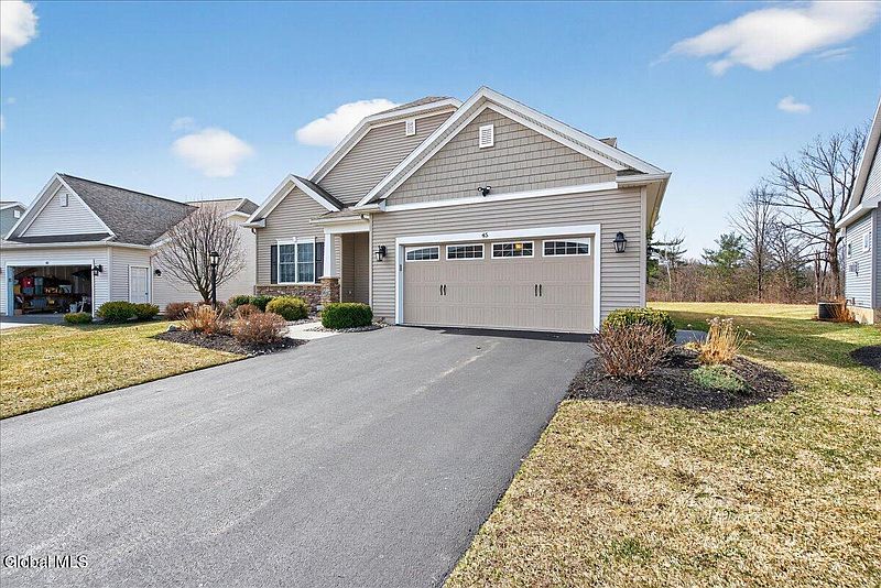 2nd image of 45 Somerset Drive