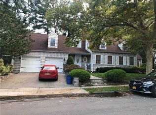 346 Richmond Rd, Little Neck, NY 11363