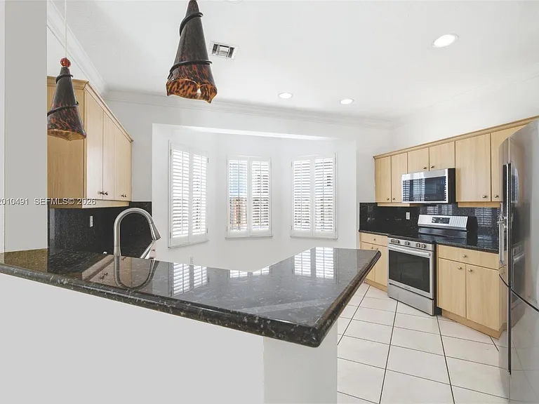 15203 SW 142nd Ave — Photo 5