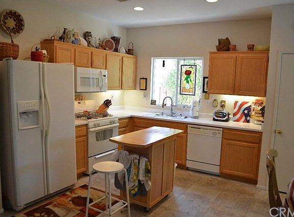 5th image of 123 Toluca Ct