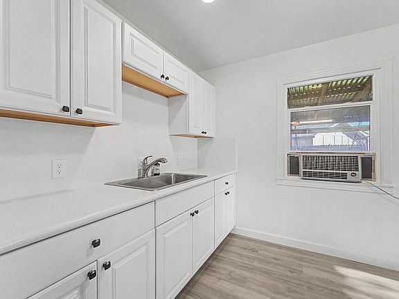 5th image of 268 Del Monte Ave