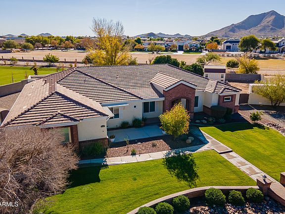 4th image of 21391 E Orchard Lane