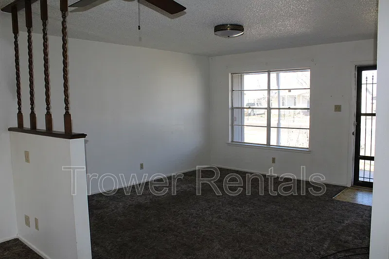 2 bed, 2.0 bath, 1144 sqft, $1,600 — Photo 3