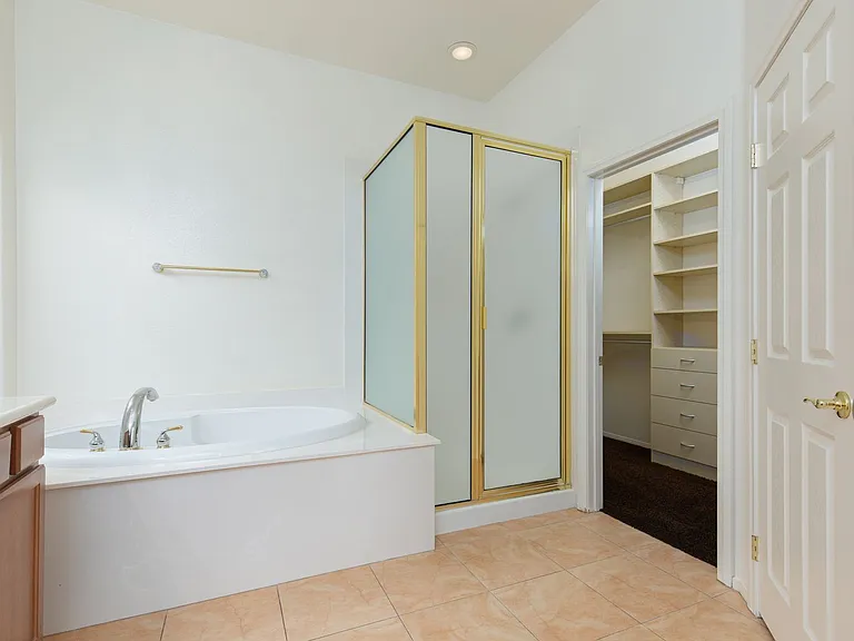 11749 Stonewall Springs Ave — Photo 32