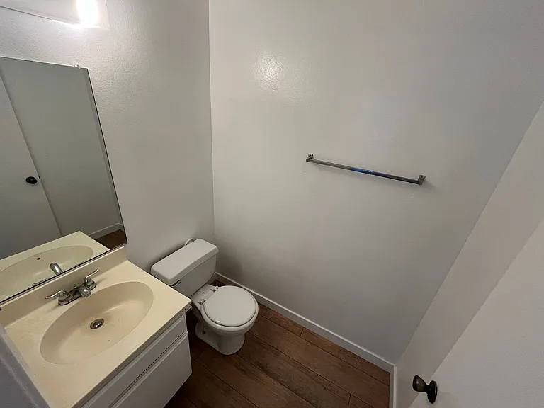 616 Summerwood Ln — Photo 10
