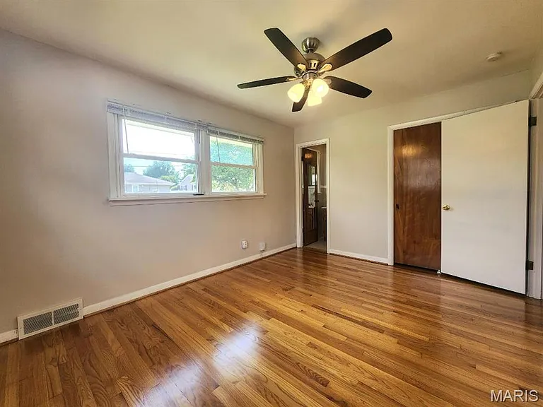 230 Monterey Dr — Photo 6
