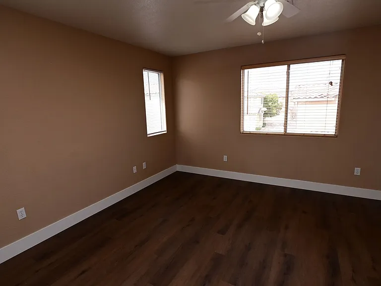 10461 Chrisman Ave — Photo 14