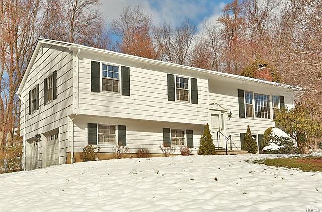 1st image of 563 Babbling Brook Ln