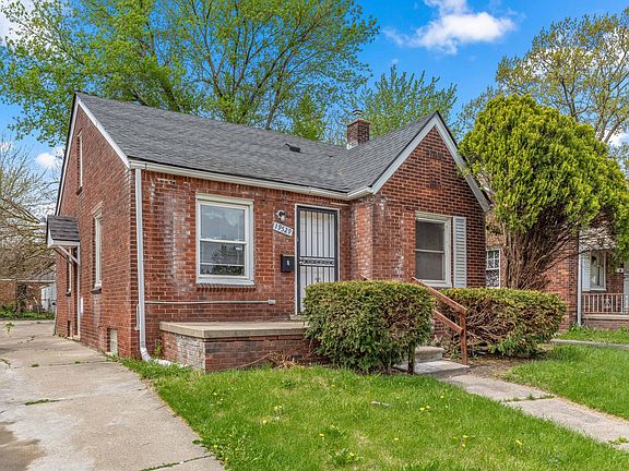2nd image of 19529 Waltham Ave