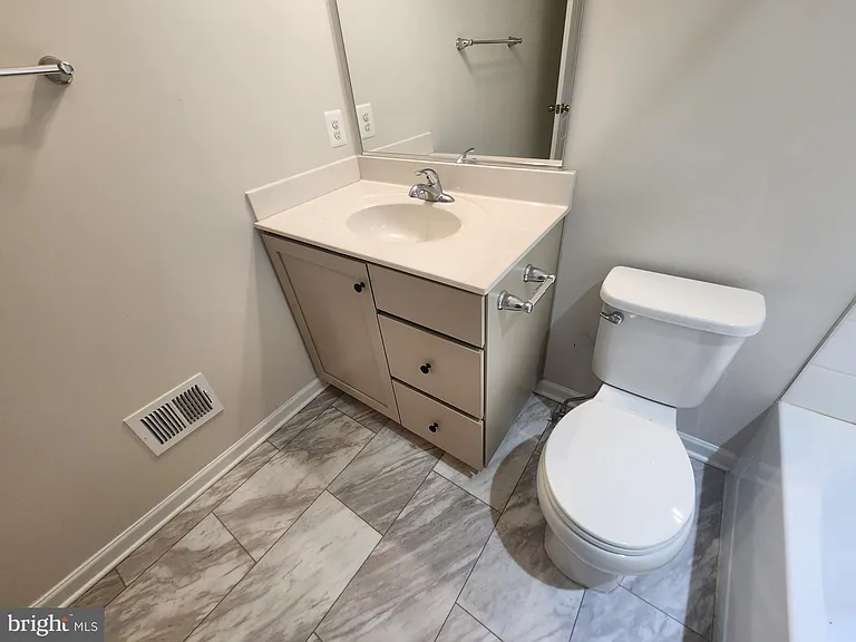 12 Stafford Pl — Photo 21