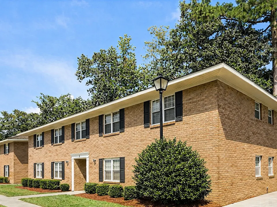Pebble Creek Apartments