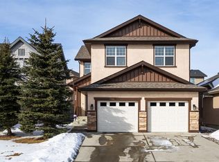 596 E Everbrook Way SW, Calgary, AB T2Y0E7
