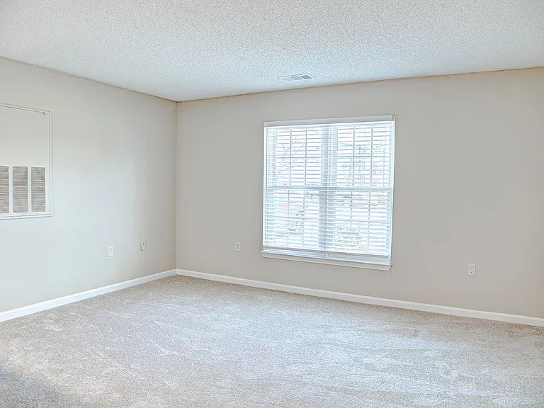 3695 Claypond Rd #H — Photo 43