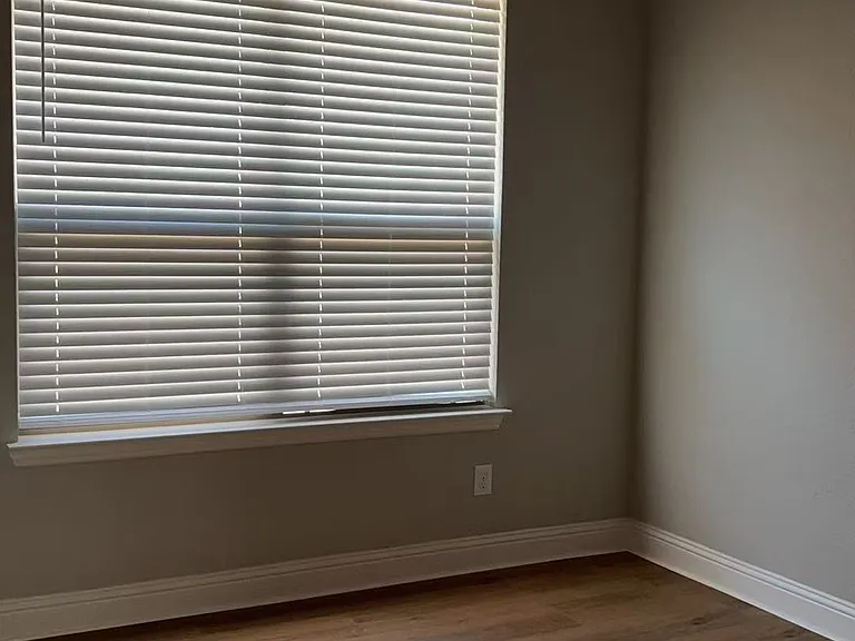 811 Knox Dr — Photo 17