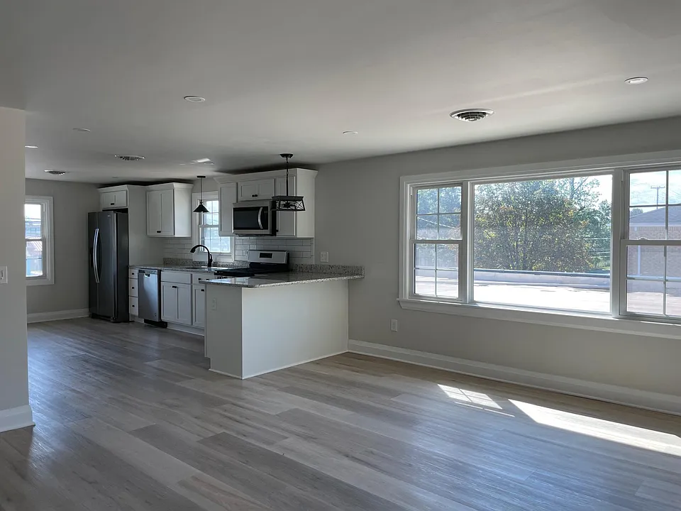 442 Beach Rd