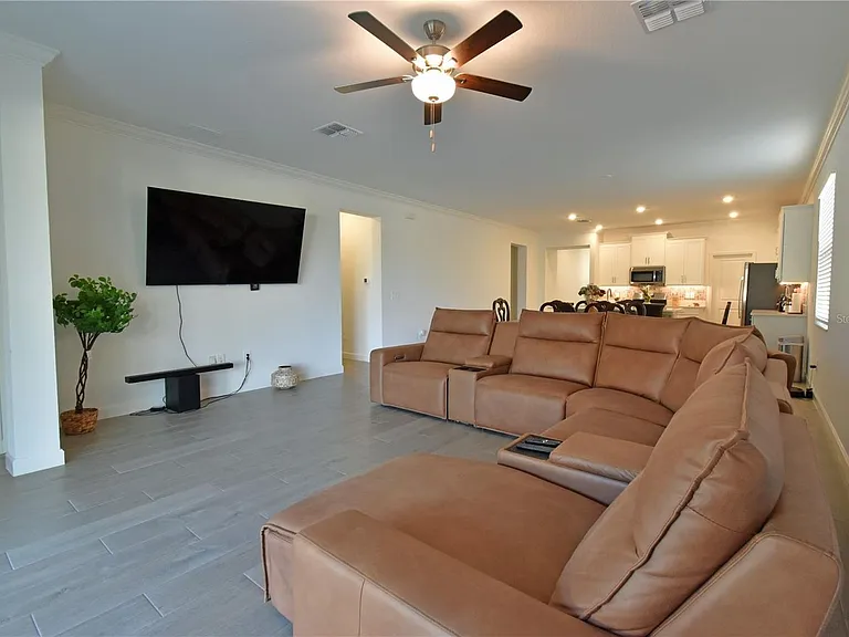 17304 Banded Gold Ln — Photo 19