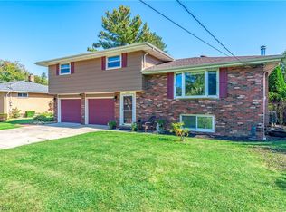 8493 Webster Rd, Strongsville, OH 44136