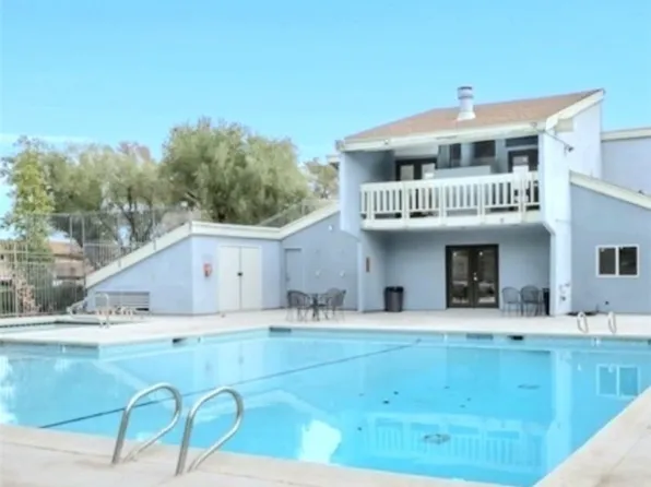2517 Paradise Village Way, Las Vegas, NV 89120