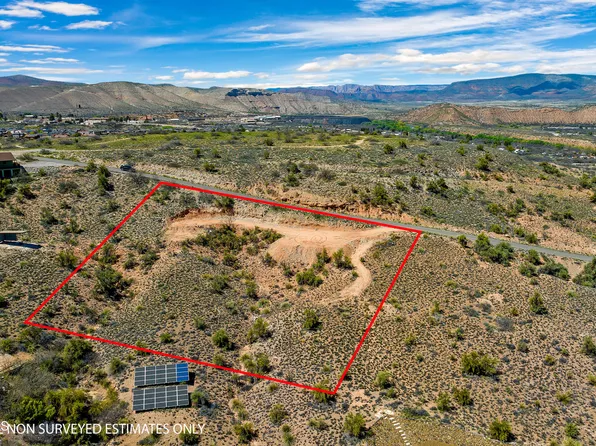 271 New Venture Road, Clarkdale, AZ 86324