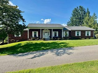 300 New Circle St, Louisa, KY 41230