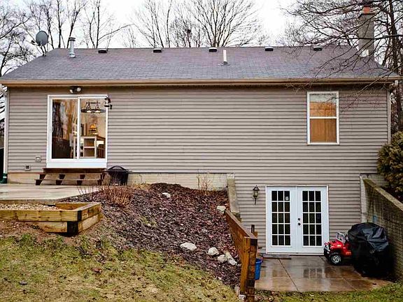 2nd image of 54846 N Edgewater Dr