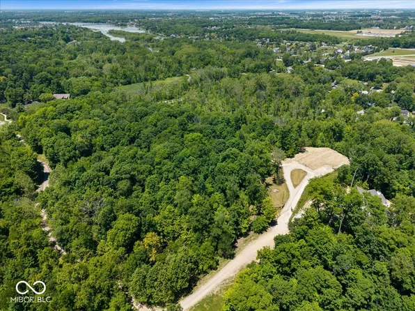 10651 Florida Rd, Fortville, IN 46040