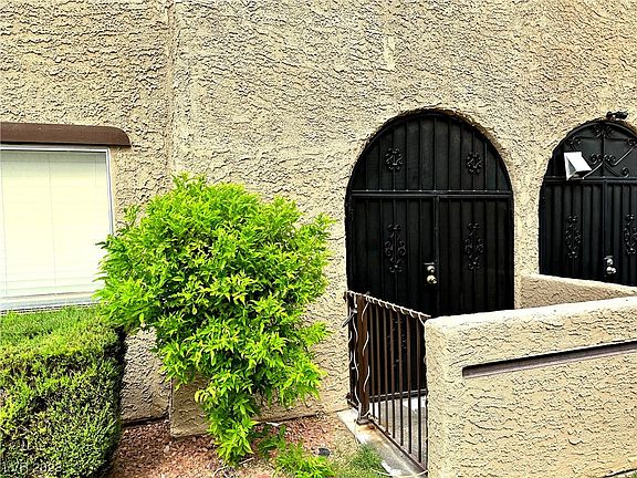 3rd image of 5111 Pioneer Ave APT 104