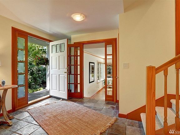 5th image of 13007 6th Ave NW