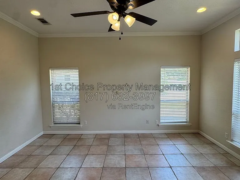 6376 Newport Ct — Photo 21