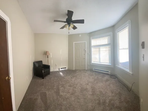 618 10th Ave N #3, Fargo, ND 58102