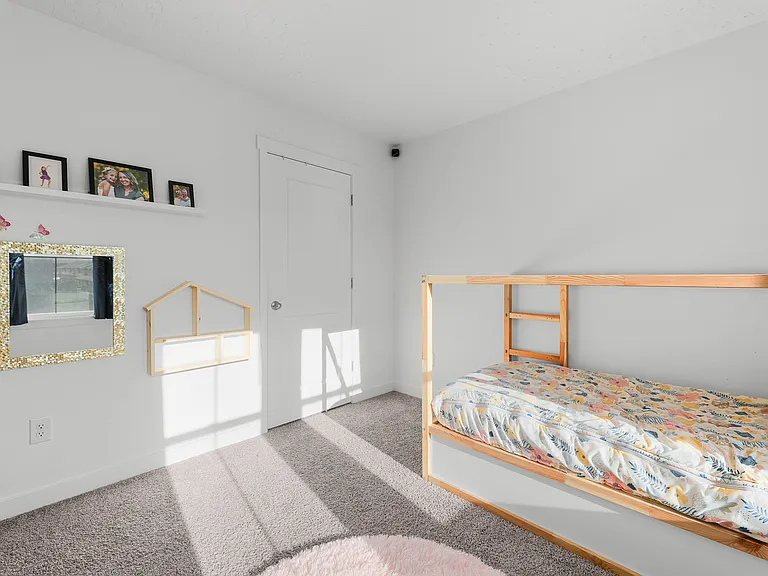 256 N Pier Ln — Photo 26
