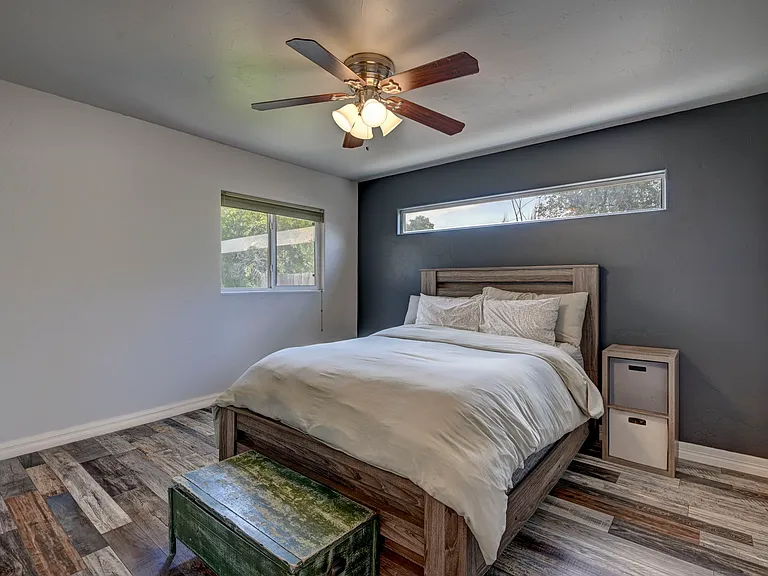 135 Hayes Dr — Photo 18
