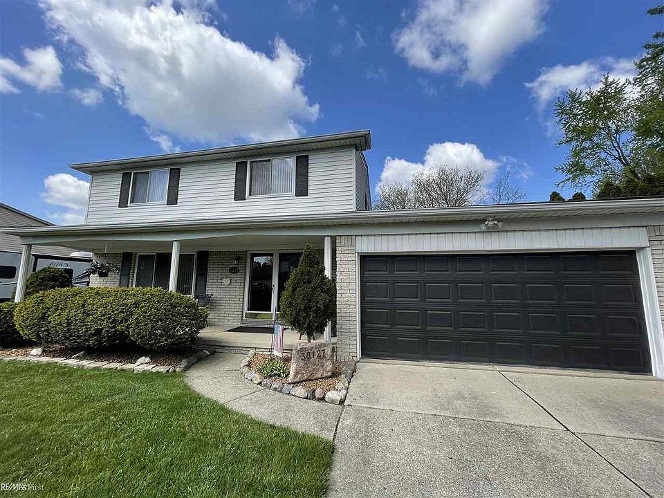 38127 Rockhill Rd, photo 2