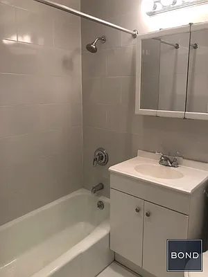 Rented by Bond New York | media 19